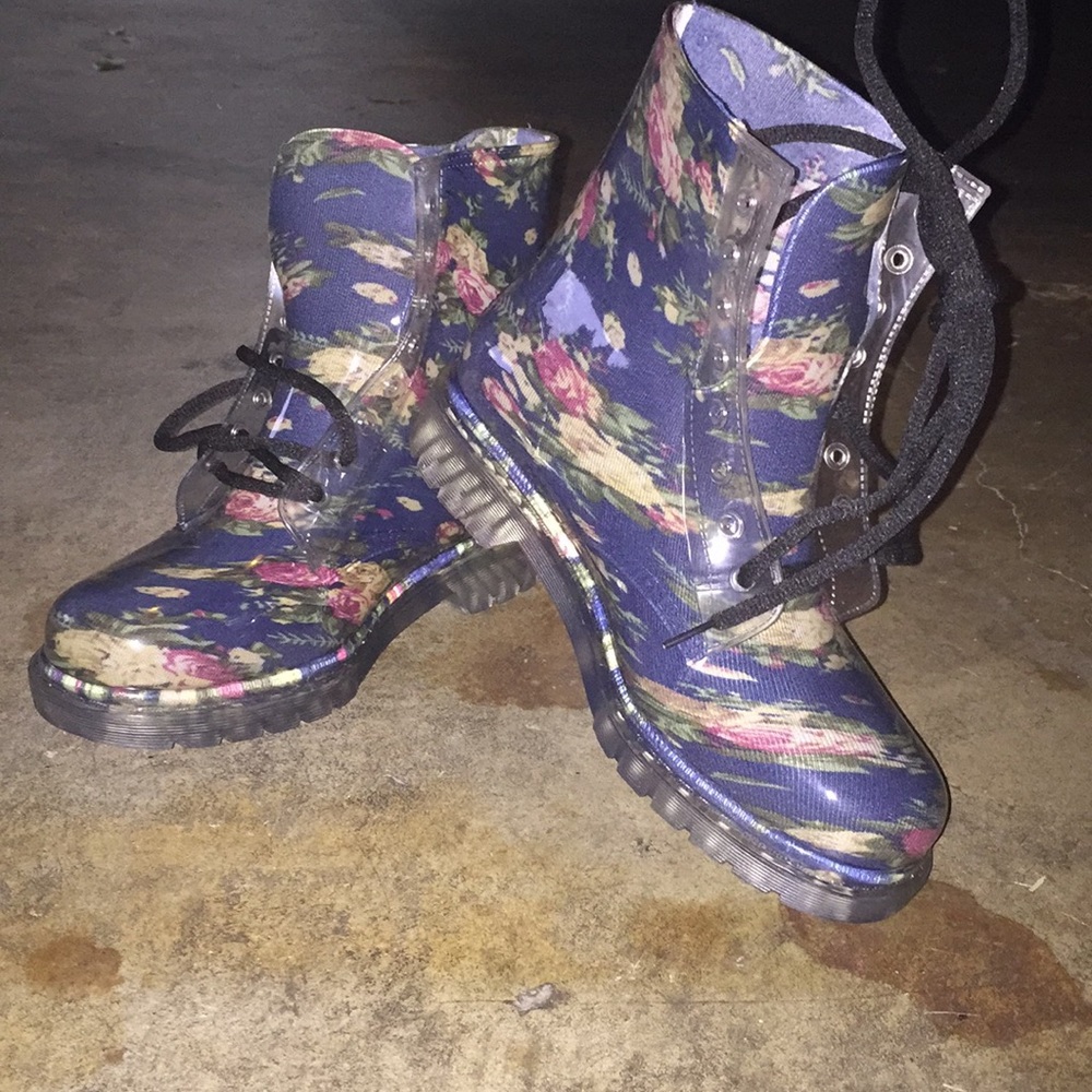 Jelly rain boots